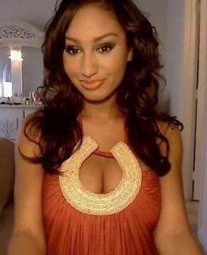 Scammer with photos of Carmen Bella & Mariabella C5-4AYW-6Hd-aZAxZuCjxv3RhORA0ExWym7lnIqnukv4VFsJlnlksLuFOAc1yFW7